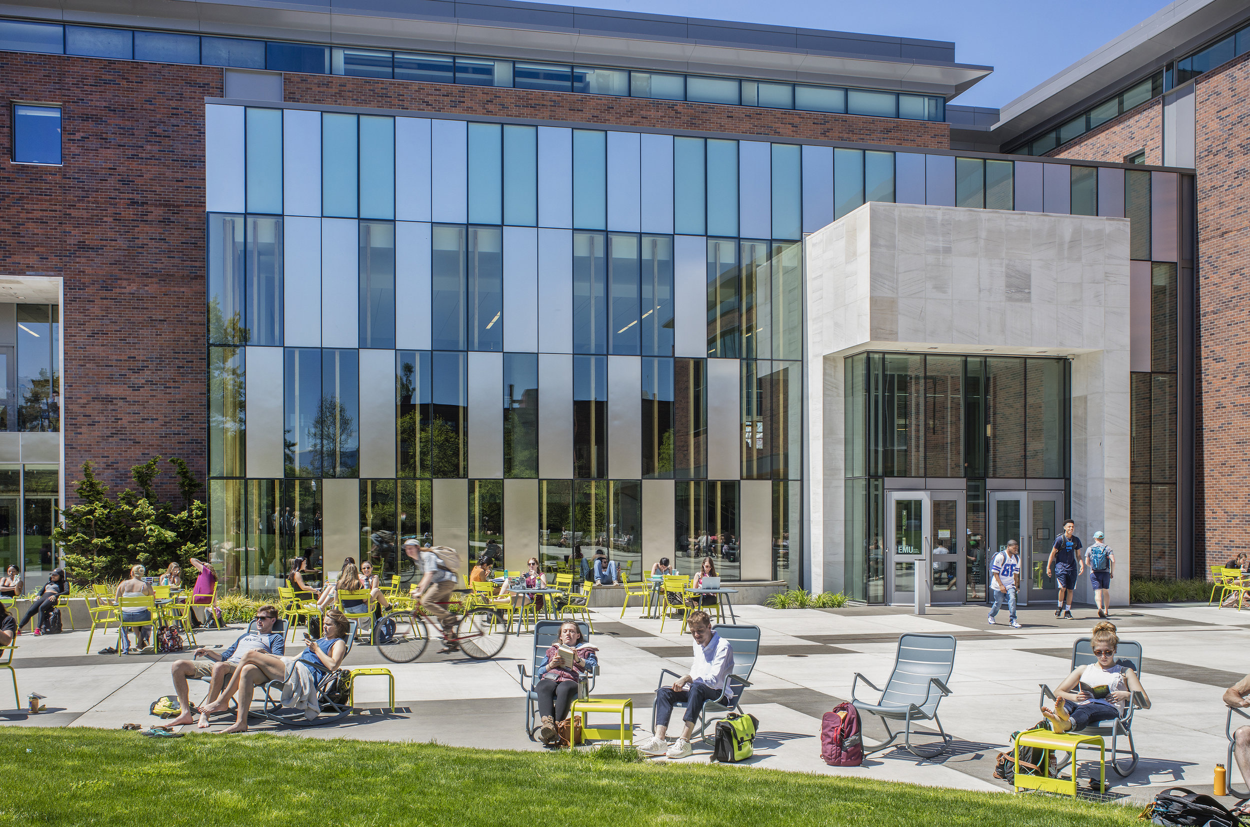  Erb Memorial Union at U of O  SERA 