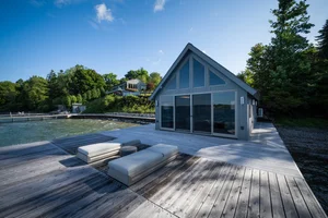 Waterfront Luxury Estate thumbnail 38