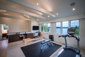 Waterfront Luxury Estate thumbnail 21