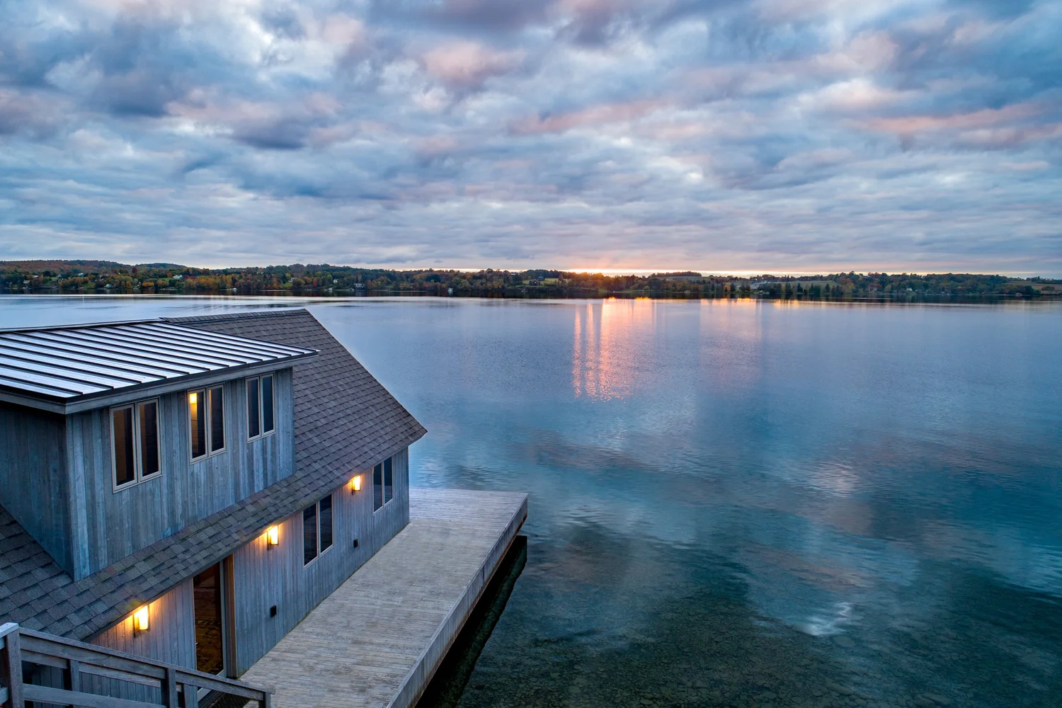 Waterfront Luxury Estate — photograph 48