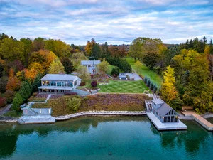 Waterfront Luxury Estate thumbnail 52