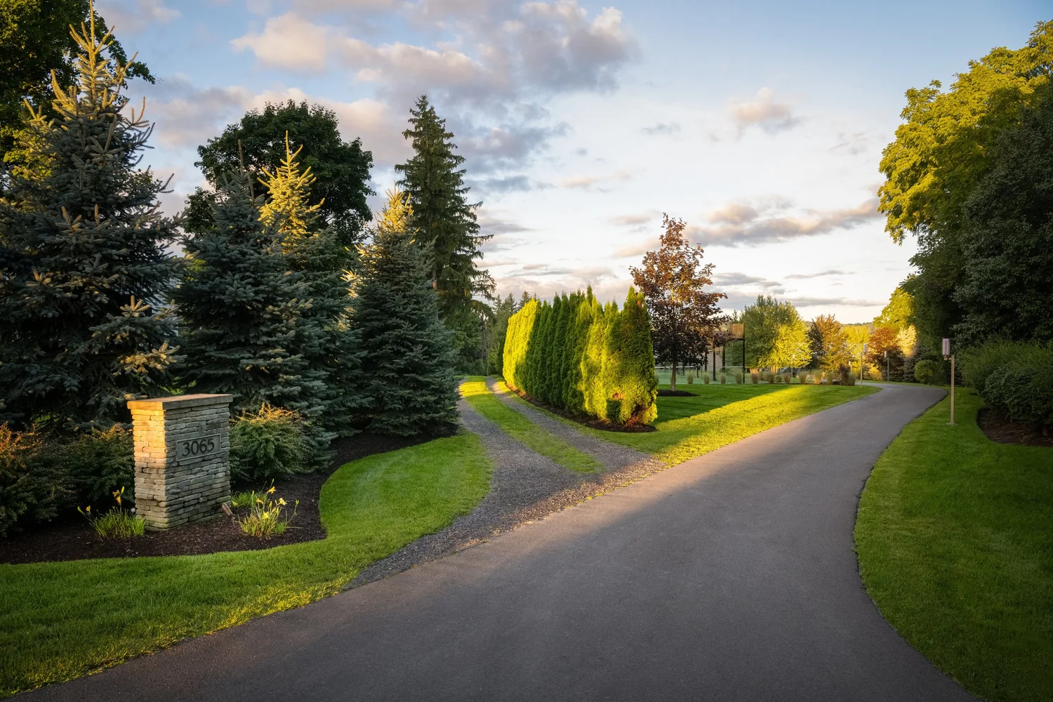 Waterfront Luxury Estate — photograph 64