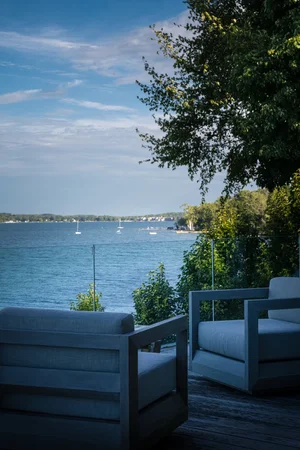 Waterfront Luxury Estate thumbnail 37