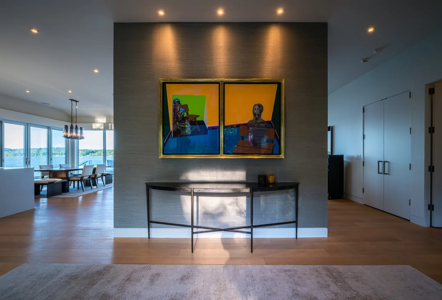 Waterfront Luxury Estate — photograph 12