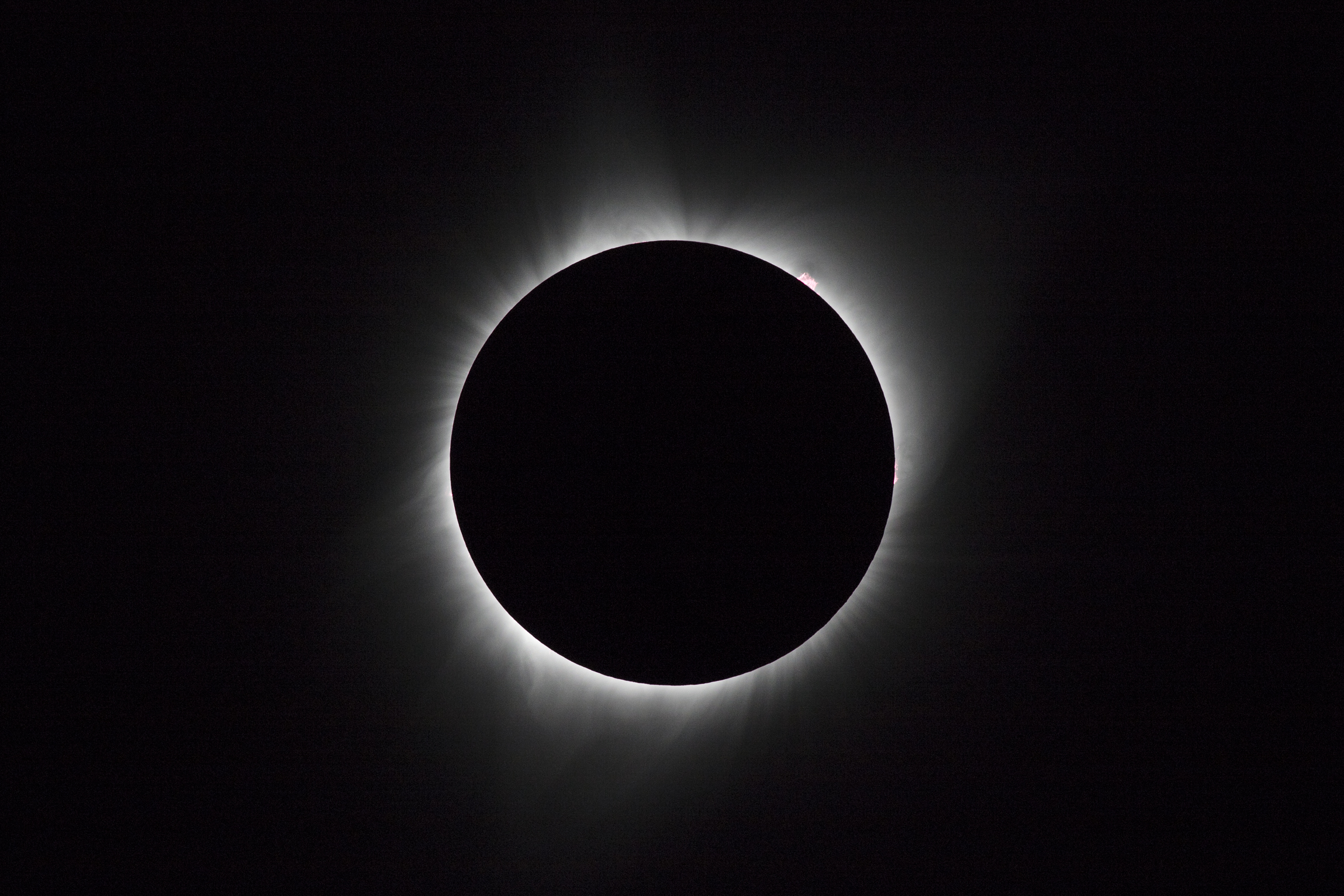 AAAA4582eclipse-2.jpg