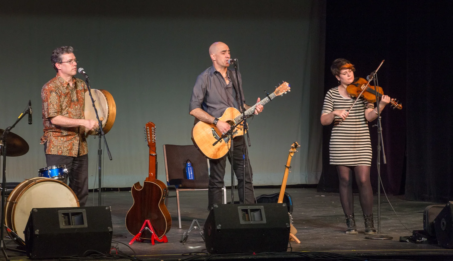 The Trio de Pumpkintown, live at The Barnstormers
