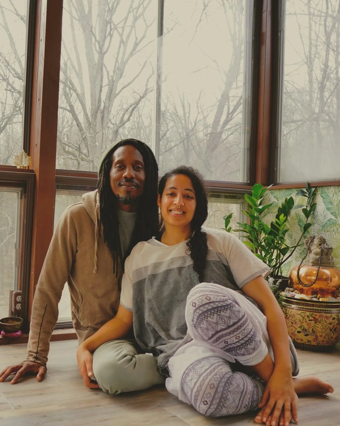   Artemis Audio &amp; Ayurveda &nbsp;offers holistic retreats with yoga, sound therapy and meditation services. Sara &amp; Drew are a dynamic duo.  Sara Hart  teaches yoga, creates fine art photography &amp; mixed media wood sculptures. Drew is a sou