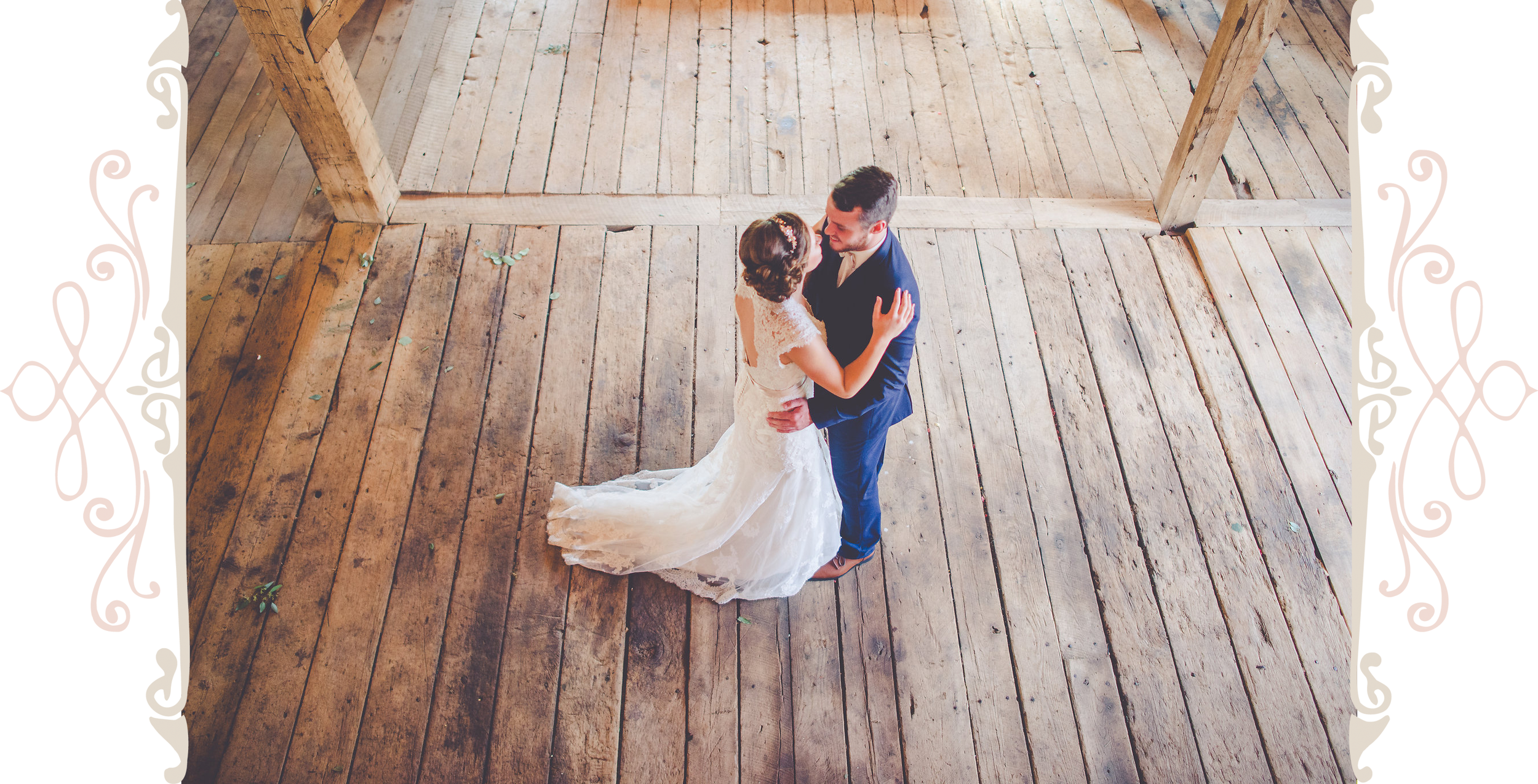 Husband & Wife | Vintage Oaks Banquet Barn | Delphi Indiana Event Venue