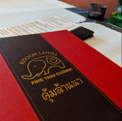 Nothing gets the conversation going like yummy thai food while you discuss the small business economics of running commercial greenhouses, introductions to the hobby and species fun facts.