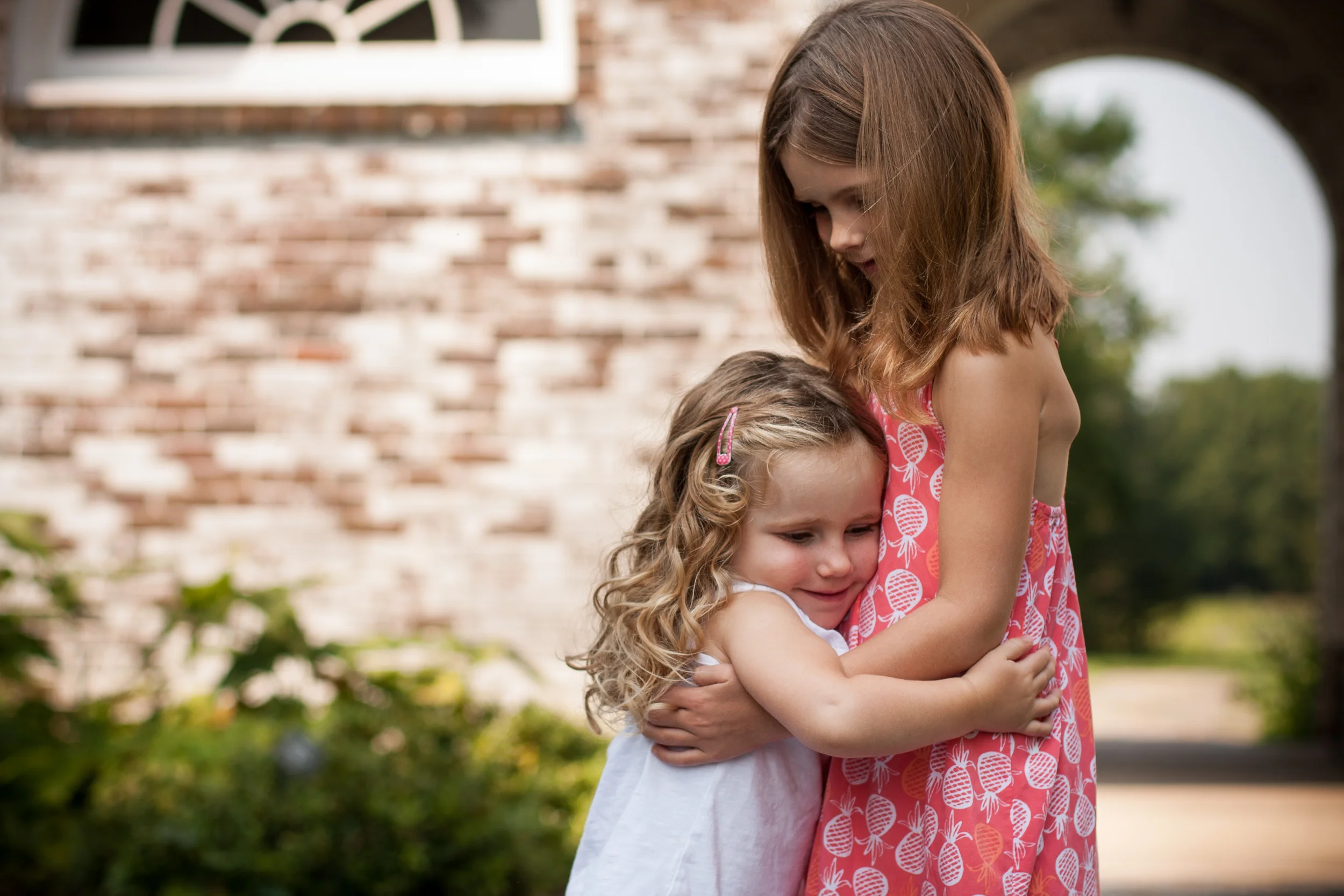 I was so pleased with how well Jenny did with my children. She was fun and patient and the results were amazing! Thank you. I highly recommend Be Thou My Vision Photography. Della P.