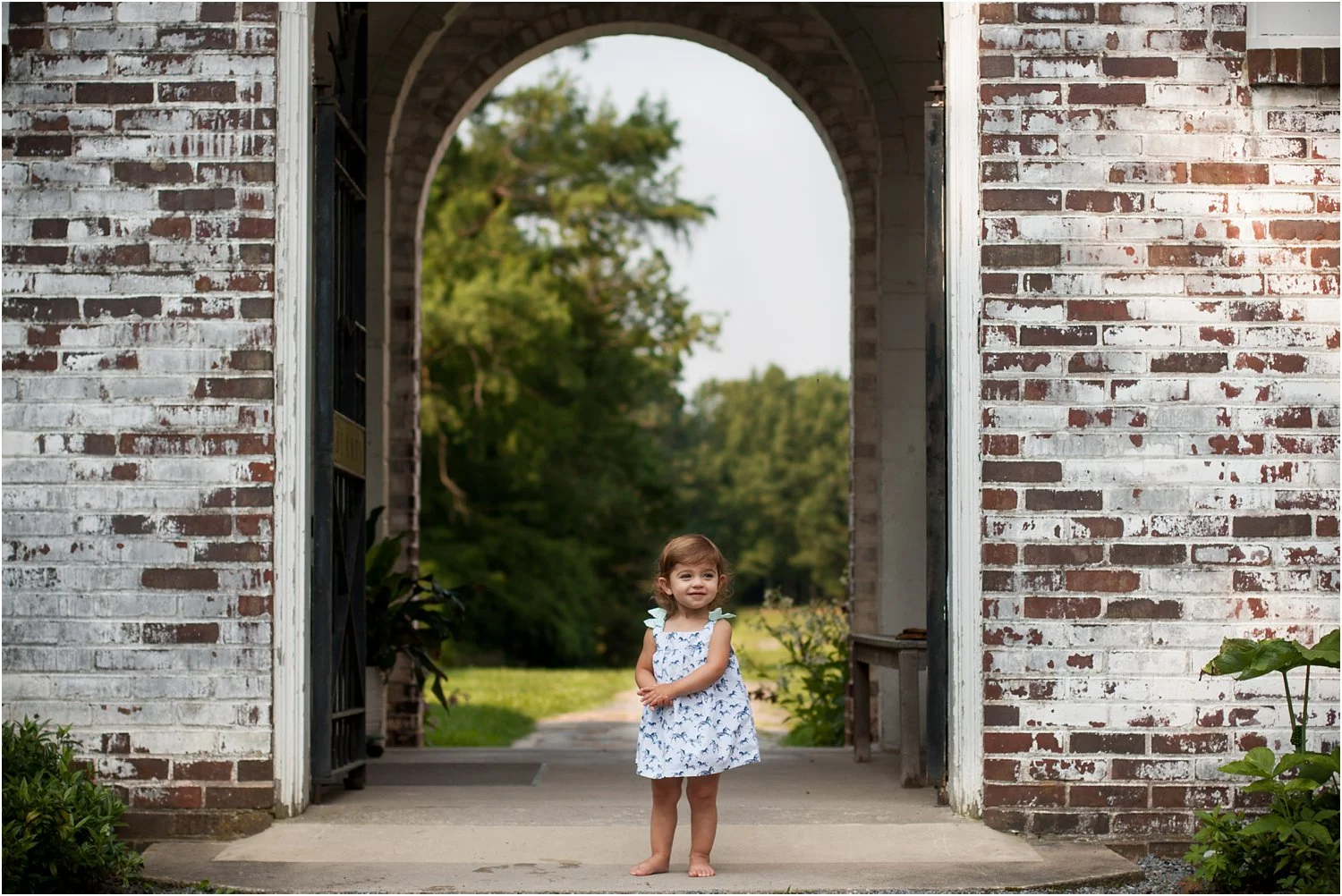 Blandy_Arboretum_Mini_Sessions_Nail_0004.jpg