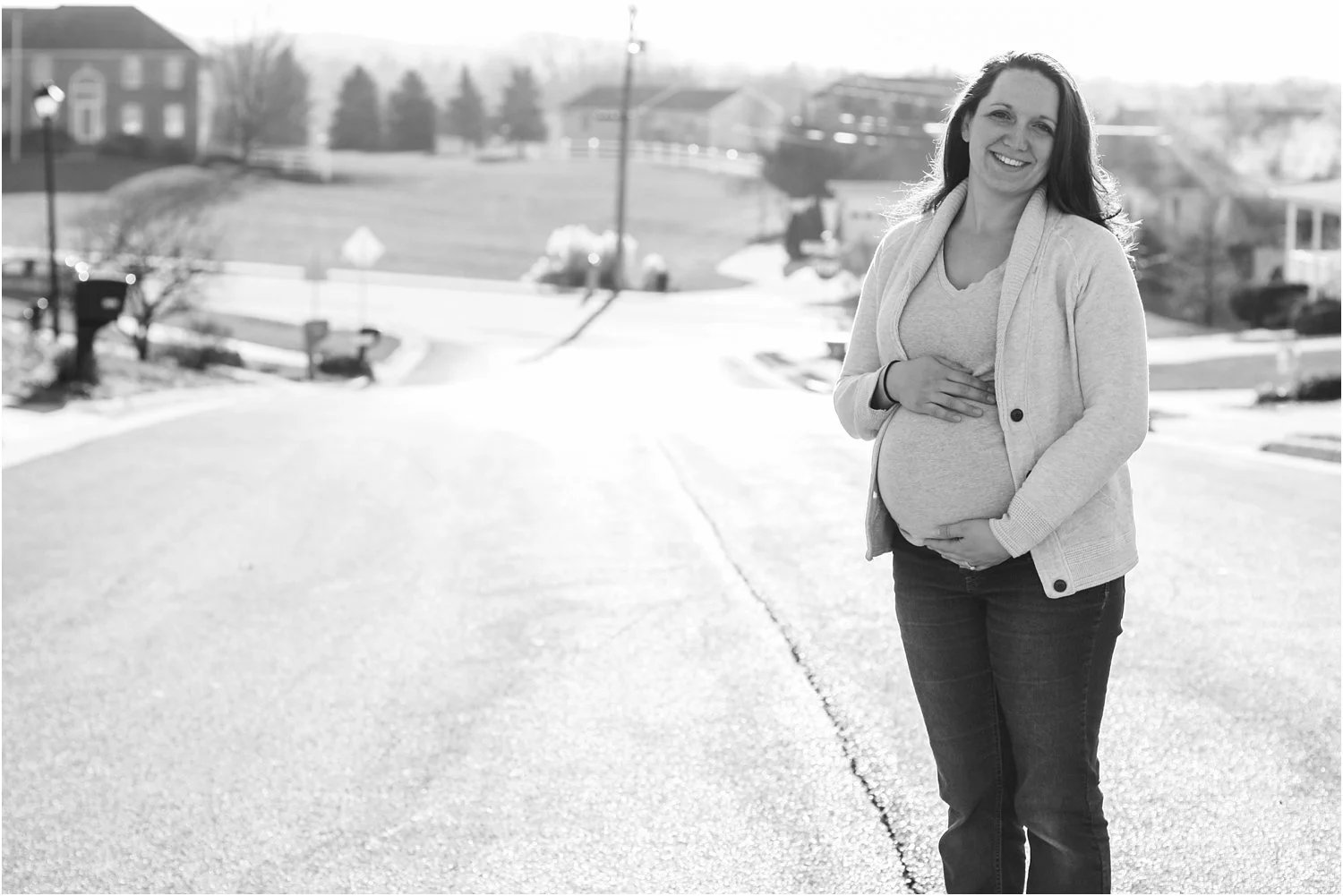 Harrisonburg_Street_Maternity_Session_Helmeczi_0008.jpg