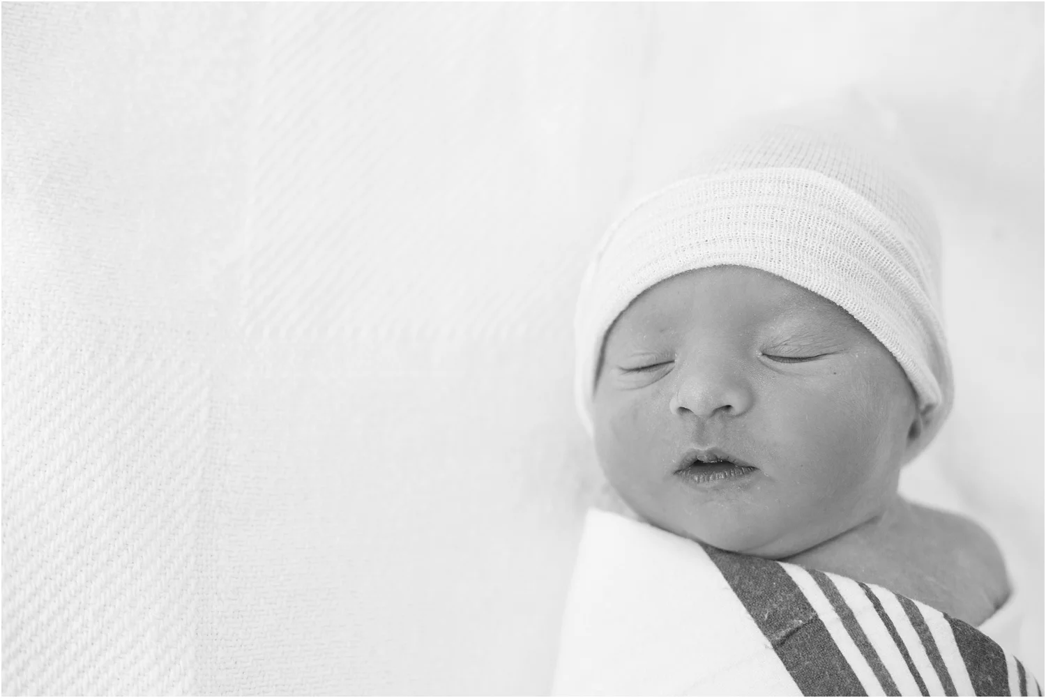 Reid_Newborn_Harrisonburg_VA_Photography_0012.jpg
