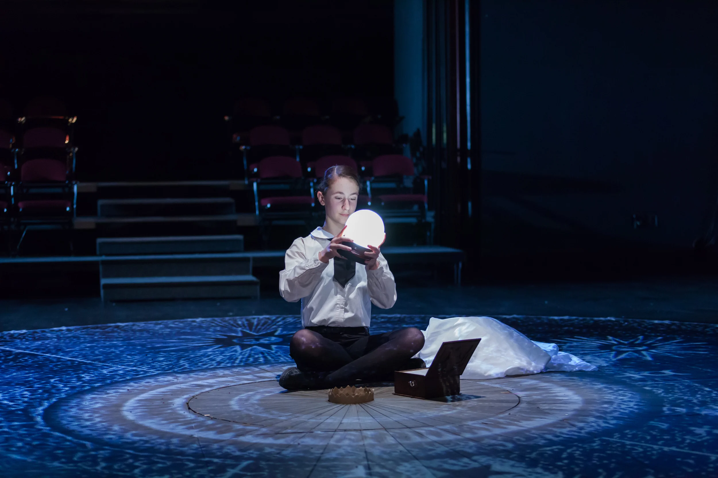   Iseman Theater | &nbsp;Yale School of Drama   Director | &nbsp;Luke Harlen   Projection |  Michael Commendatore   Set | &nbsp;Jean Kim   Costume | &nbsp;Asa Benally   Sound | &nbsp; Pornchanok Kanchanabanca    Lights | &nbsp;Elizabeth Green&nbsp; 