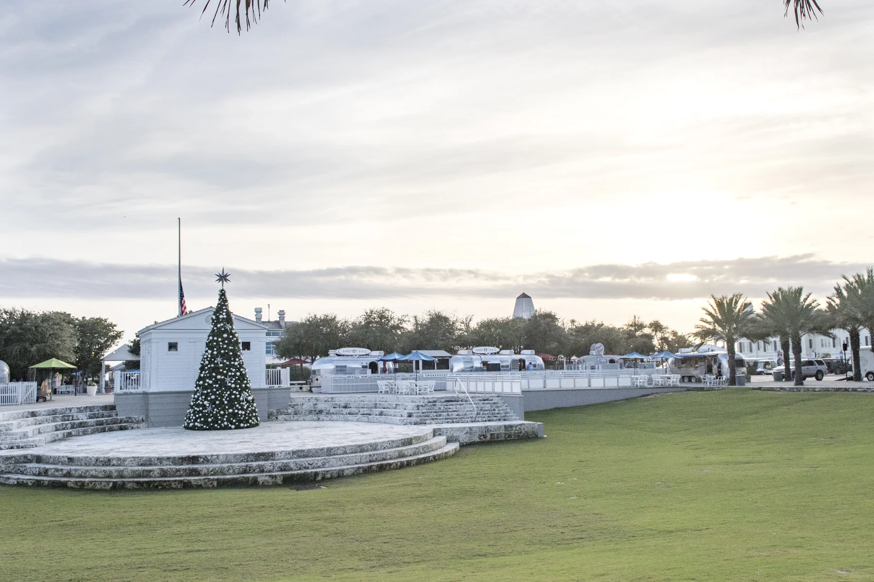 ALysBeach Seaside Paris Memorial