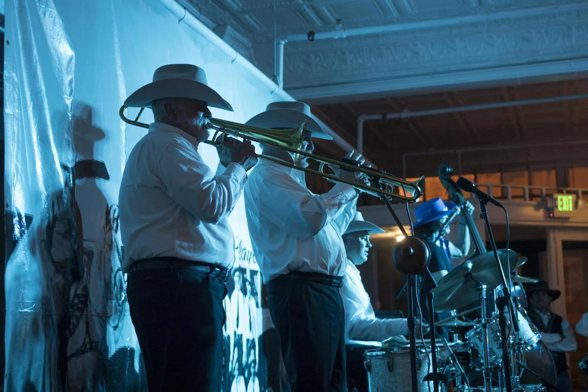 BobWillsFidddleFestivalGreenvilleTX2018wJasonRoberts_katherinehersheyphotography2018-145DowntownDallasChristmas_KatherineHersheyPhotography.jpg