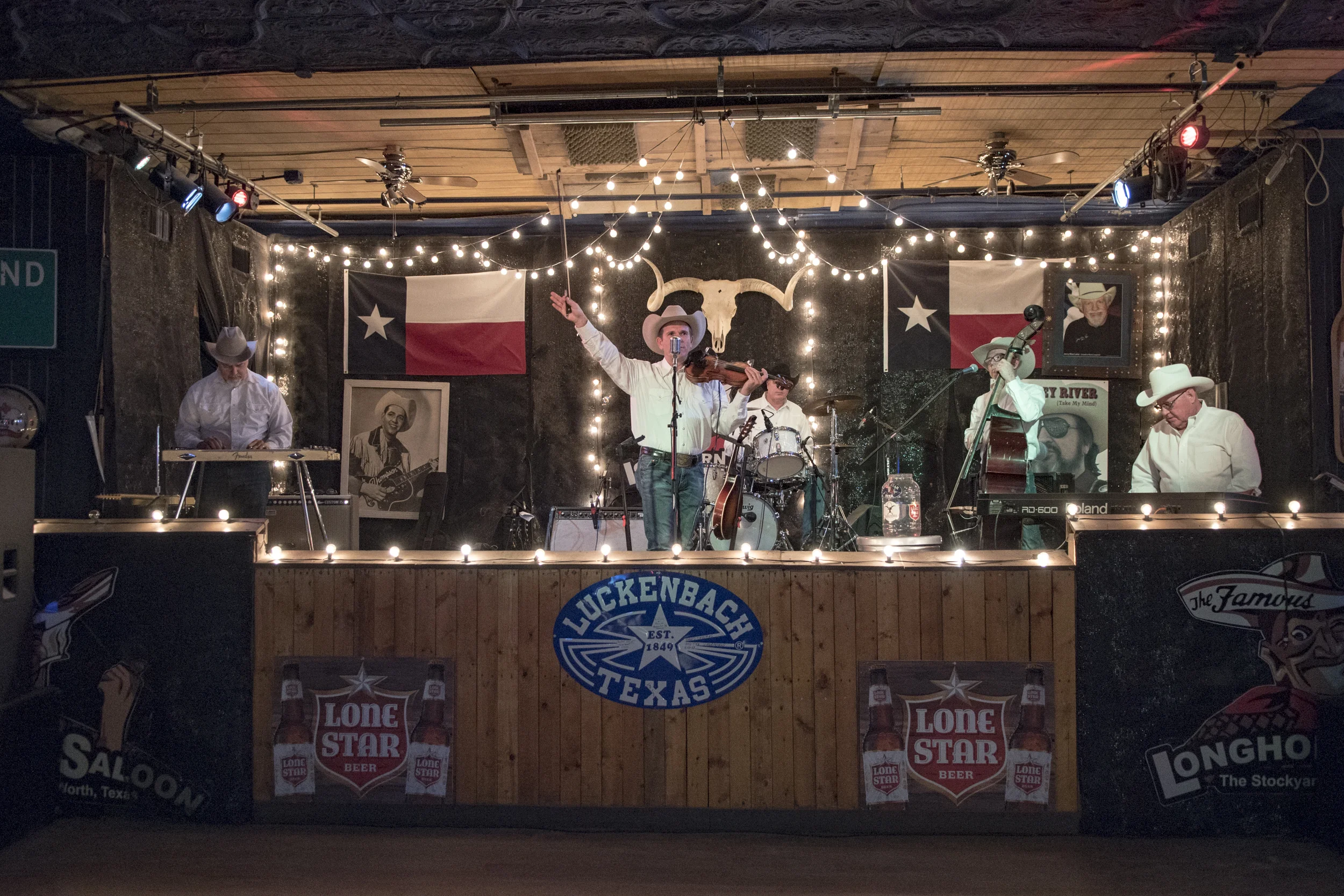 Lil'_Red's_Longhorn_Saloon,_FT._WORTH_presents_Jason_Roberts_Band_Jan_2019_KatherineHersheyPhotography.jpg