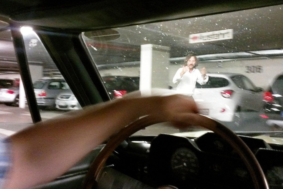 Peter Wolf helping a club member park.