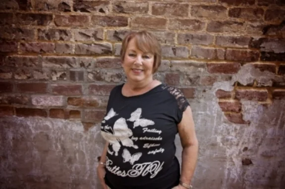  Judy Nantz /Office Manager As a 34-year veteran of this practice, I have had the wonderful opportunity to extend my family to our dental team as well as all of our patients. I take our patients wellbeing personally and will do everything to ensure their happiness. I have an array of duties in the office to include: insurance processing, treatment plan coordination, scheduling, and financial duties. My smile is for my husband of 48 years, my 3 amazing children, my 4 wonderful grandsons, and of course Maxi my sweet Maltese. 