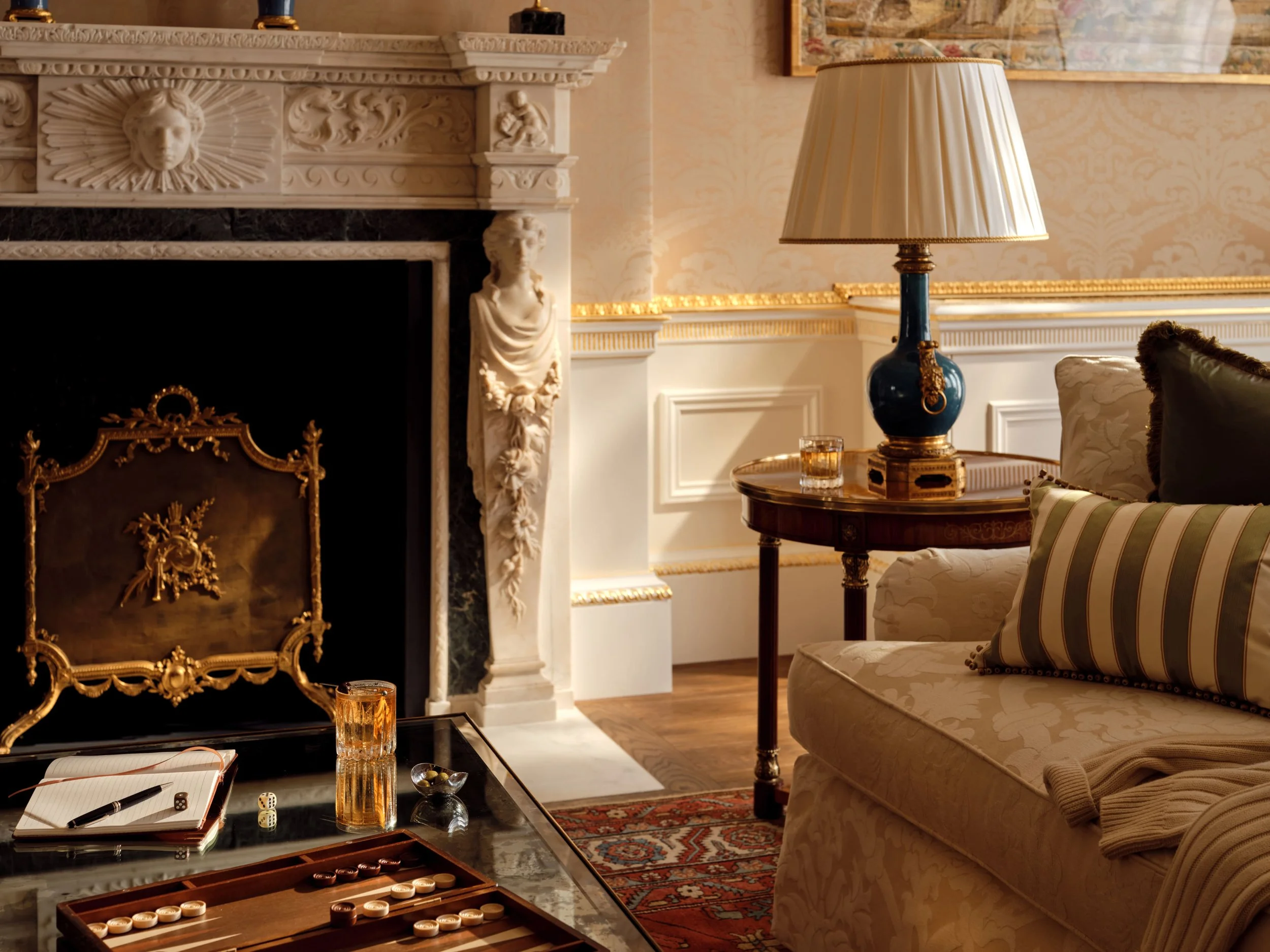 The_Ritz_London_Royal_Suite_Livingroom_2_Jack_Hardy_2026.jpg