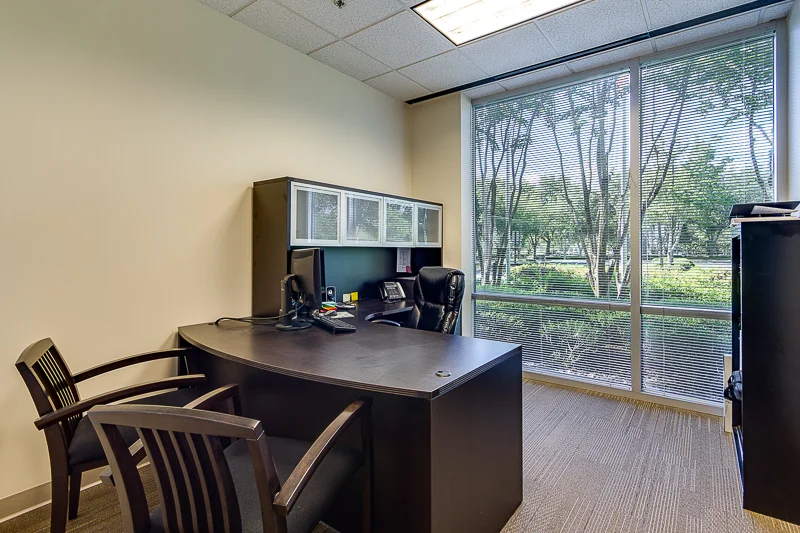 20170708 Interior Buildouts012SMALL.jpg