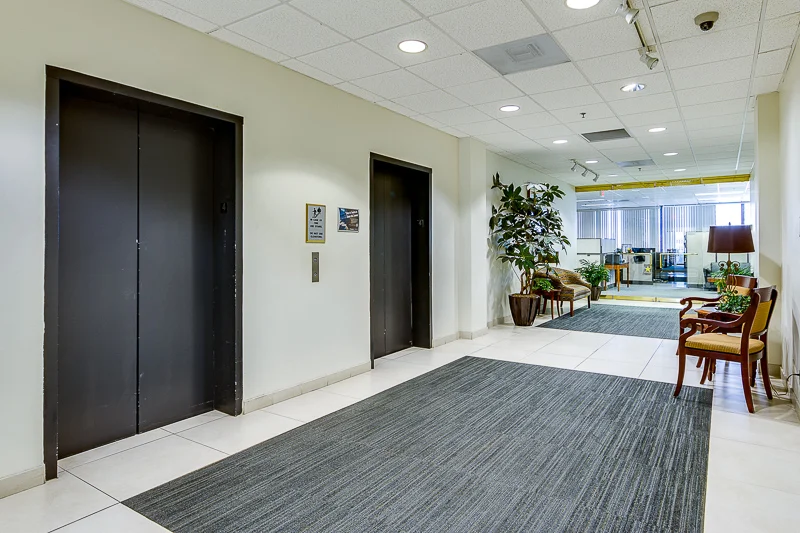 20170708 Interior Buildouts025SMALL.jpg