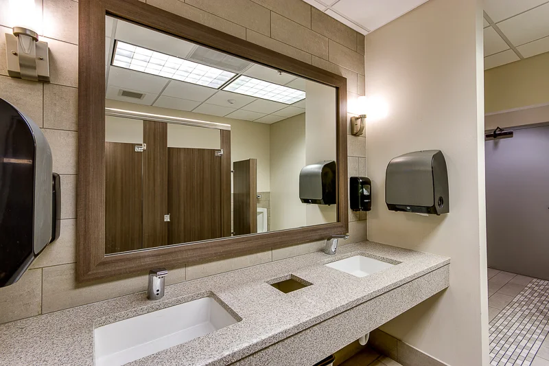 20170708 Interior Buildouts026SMALL.jpg