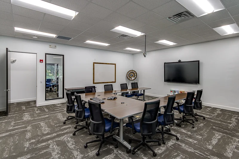 20170708 Interior Buildouts039SMALL.jpg