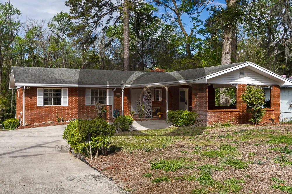 3538 Edgewater Drive