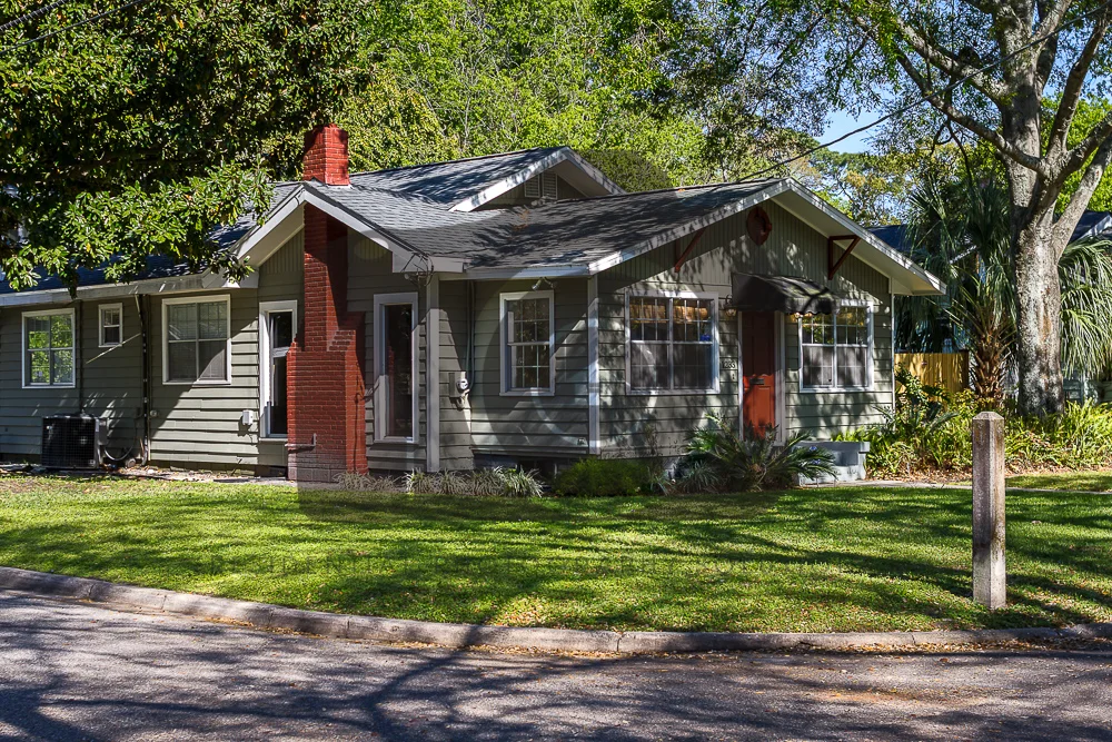 1233 Ingleside Avenue