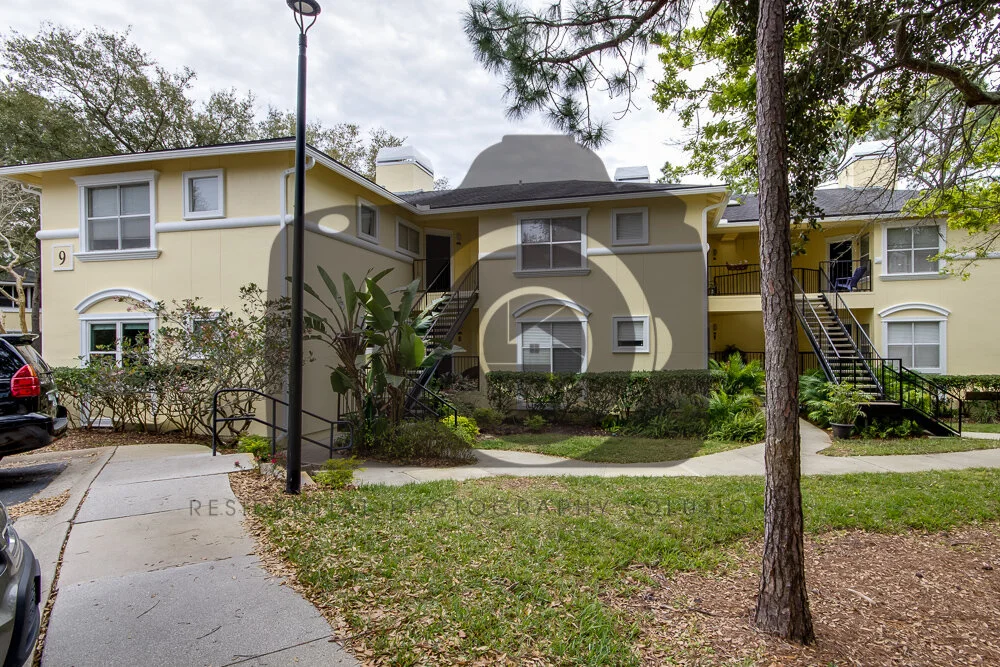 1800 The Greens Way 901