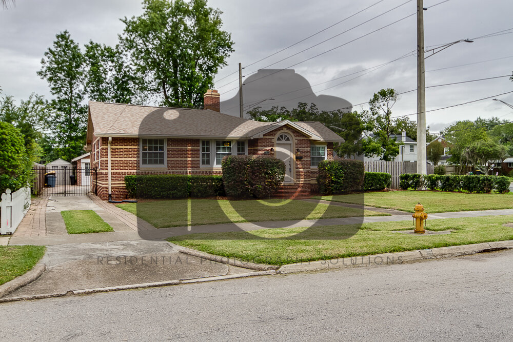 1427 River Oaks Road