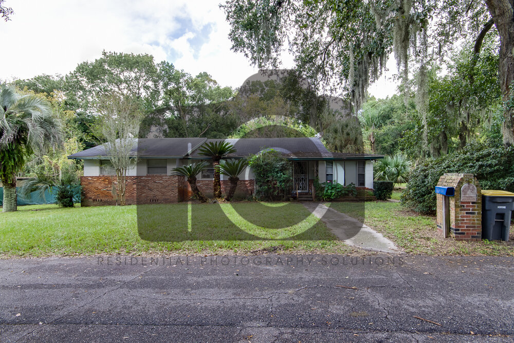 1347 Crestwood Street