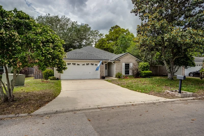 8005 Macinnes Drive