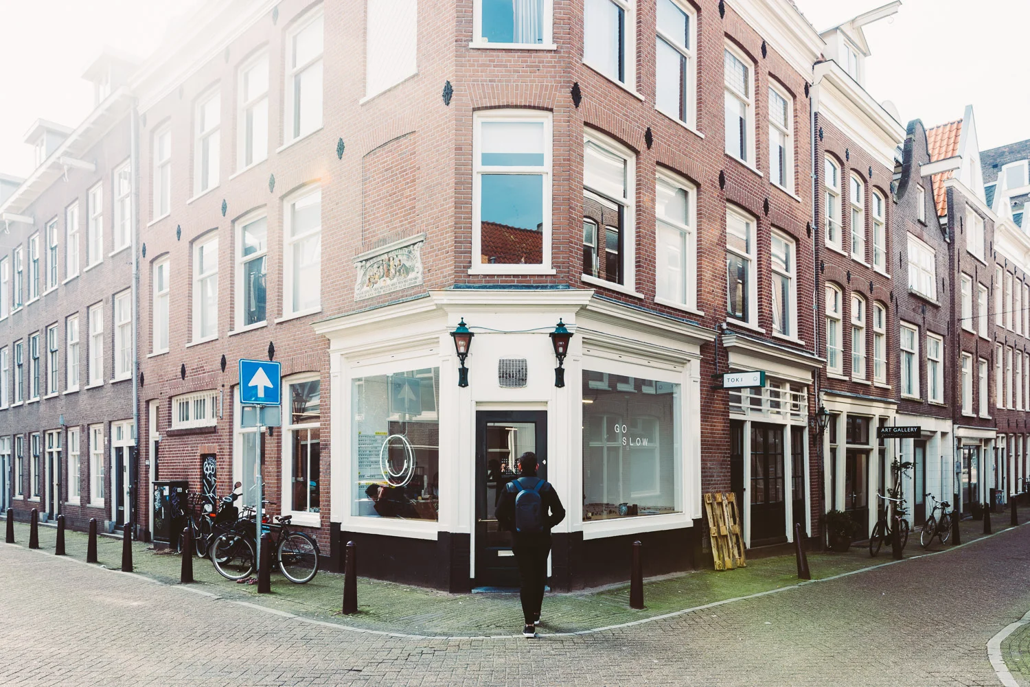 TOKI - CAFÉ LE PLUS TENDANCE À AMSTERDAM