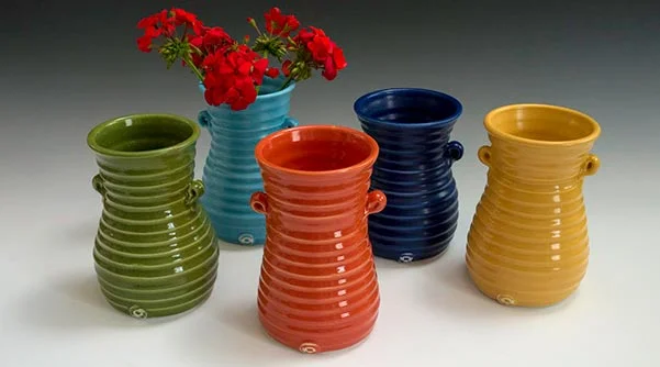 ringware-vases-geraniums.jpg