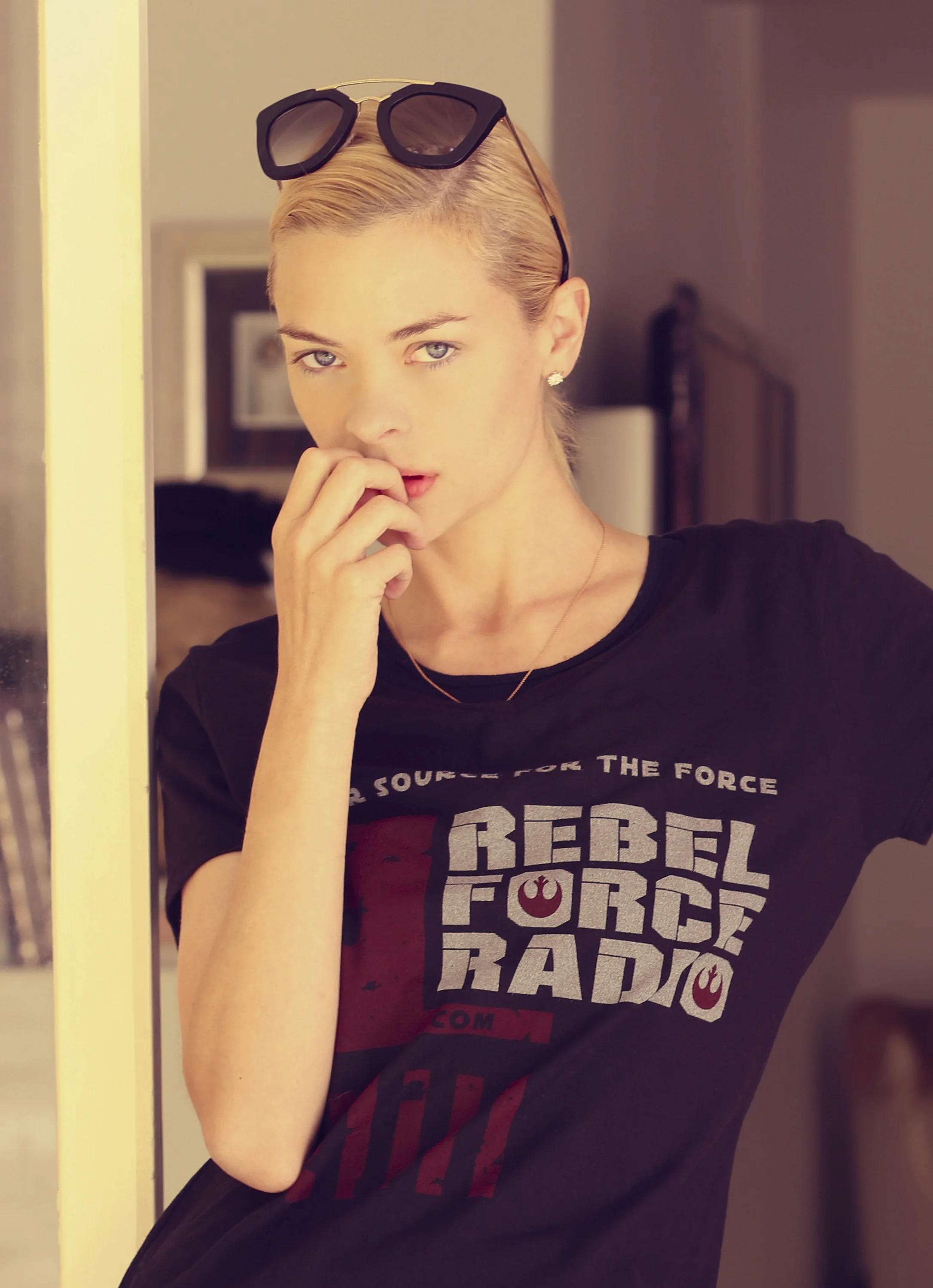 Actress/Supermodel Jaime King looks amazing in her RFR tee! 
