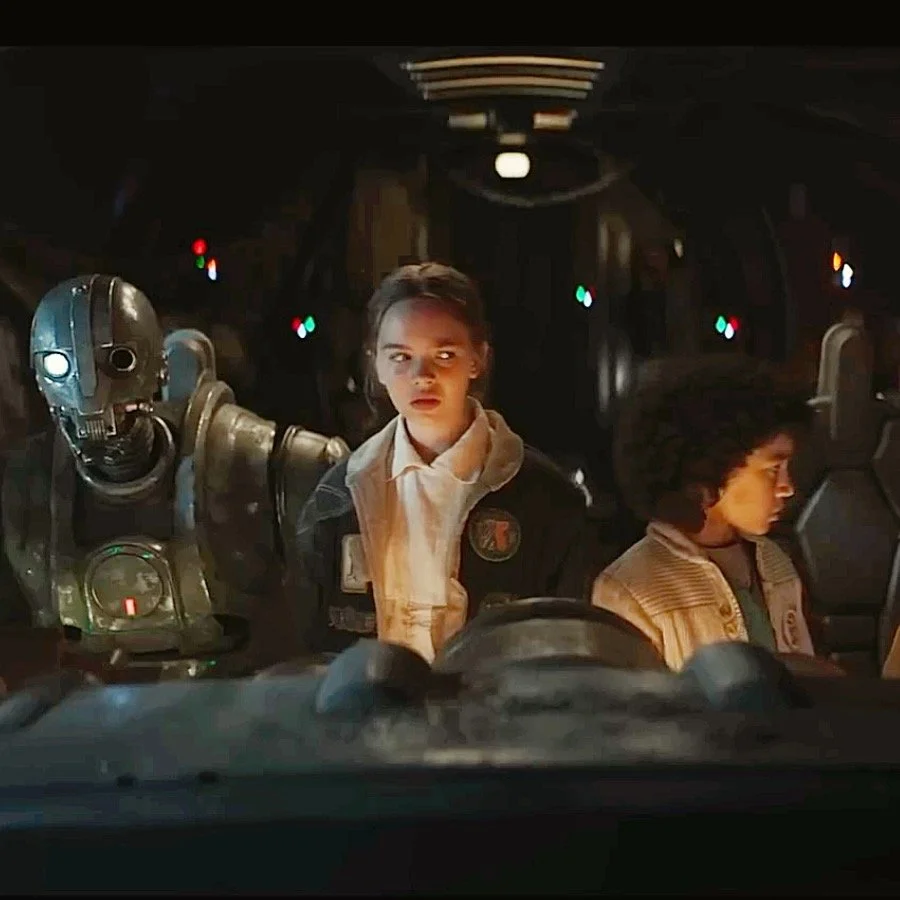 Watch our Review of the SKELETON CREW Final Trailer! 