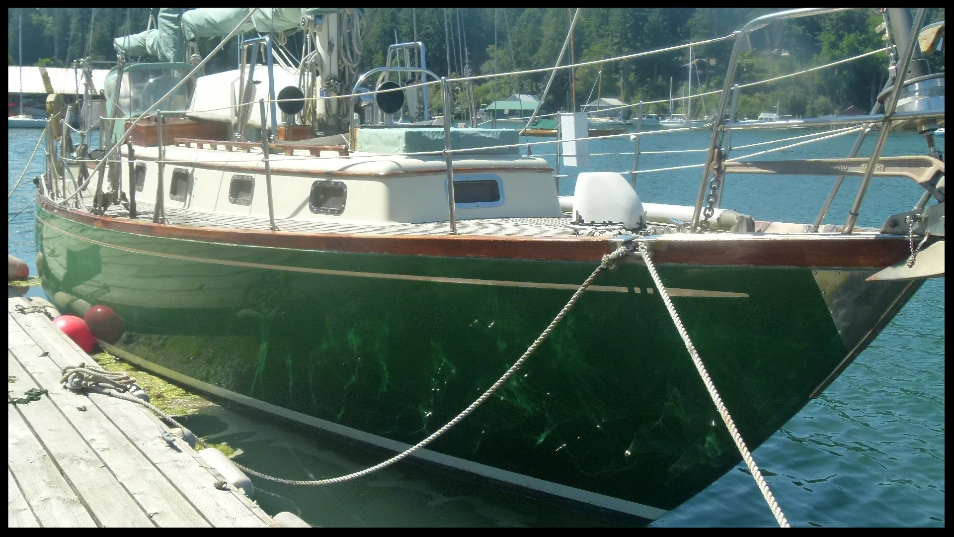 Yacht BrokerageOur Services - Our Crew - Tesimonials - Contact