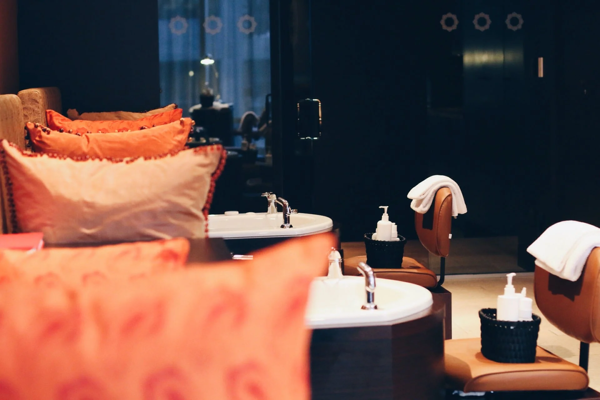FINISH THE DAY AT THE MANI/PEDI ROOM.