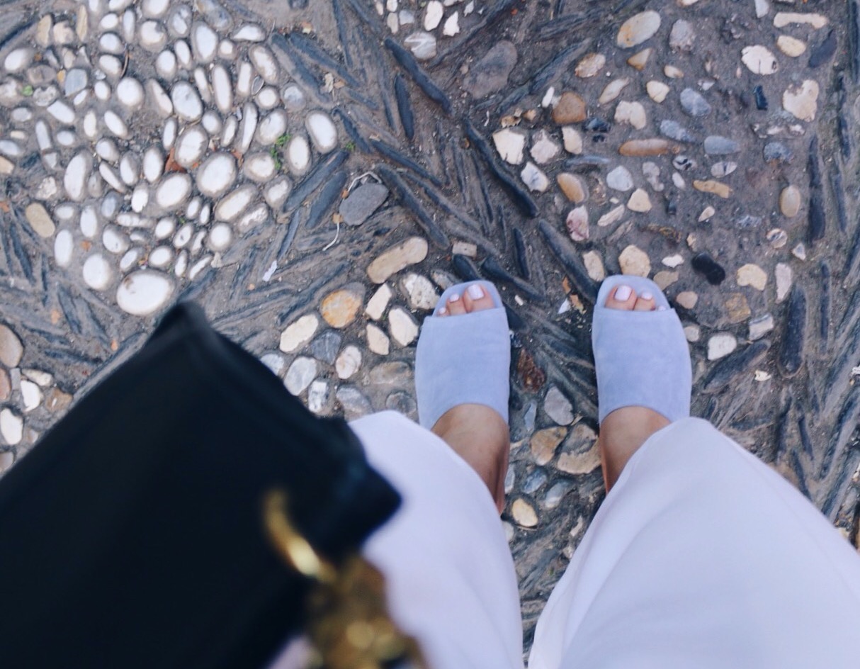 THE SIDEWALKS OUTSIDE THE ALCAICERIA ARE GORGEOUS CLUSTERS OF STONE