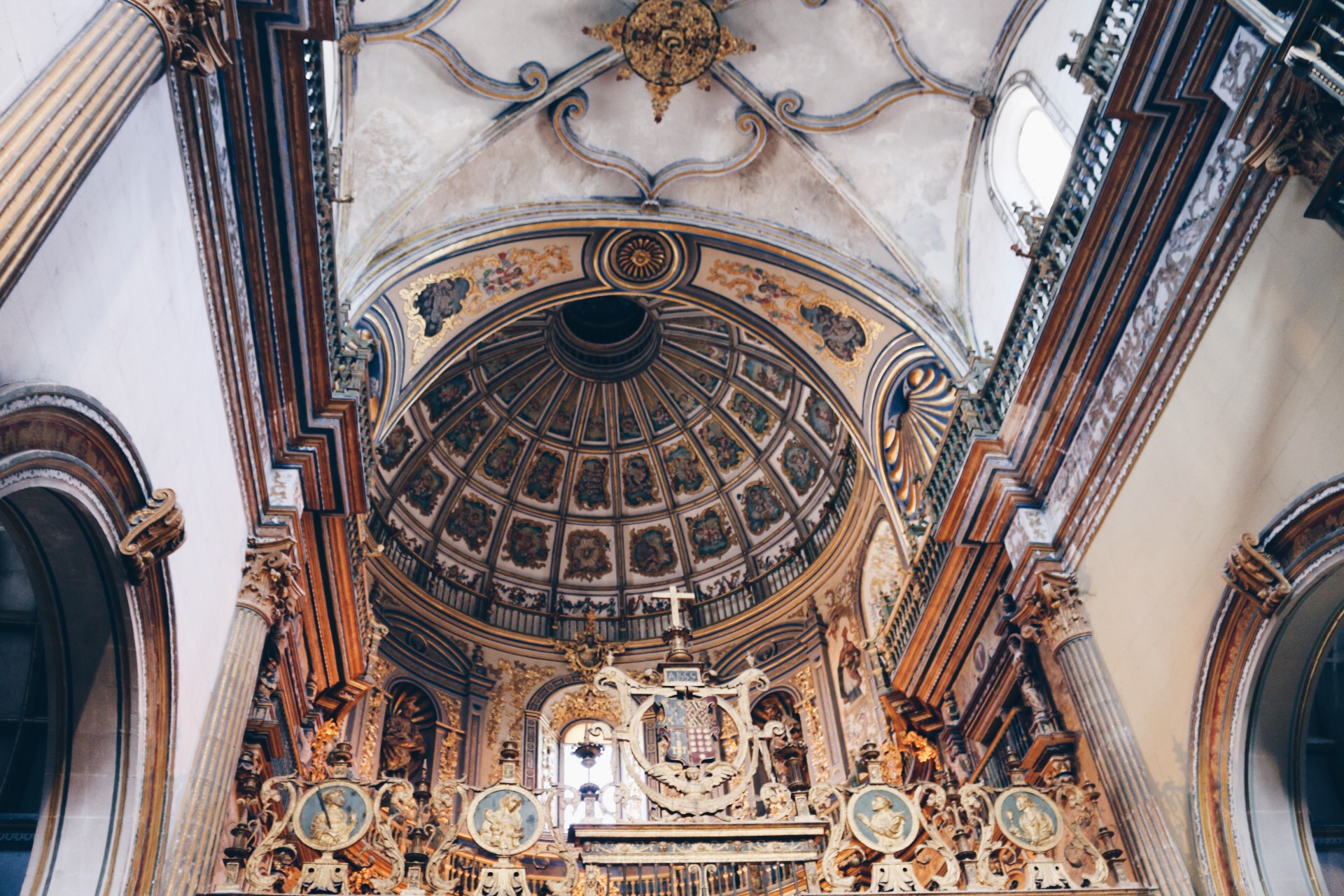 THE INTERIOR OF CAPILLA DEL SALVADOR BY BARTOLOME DE JAEN