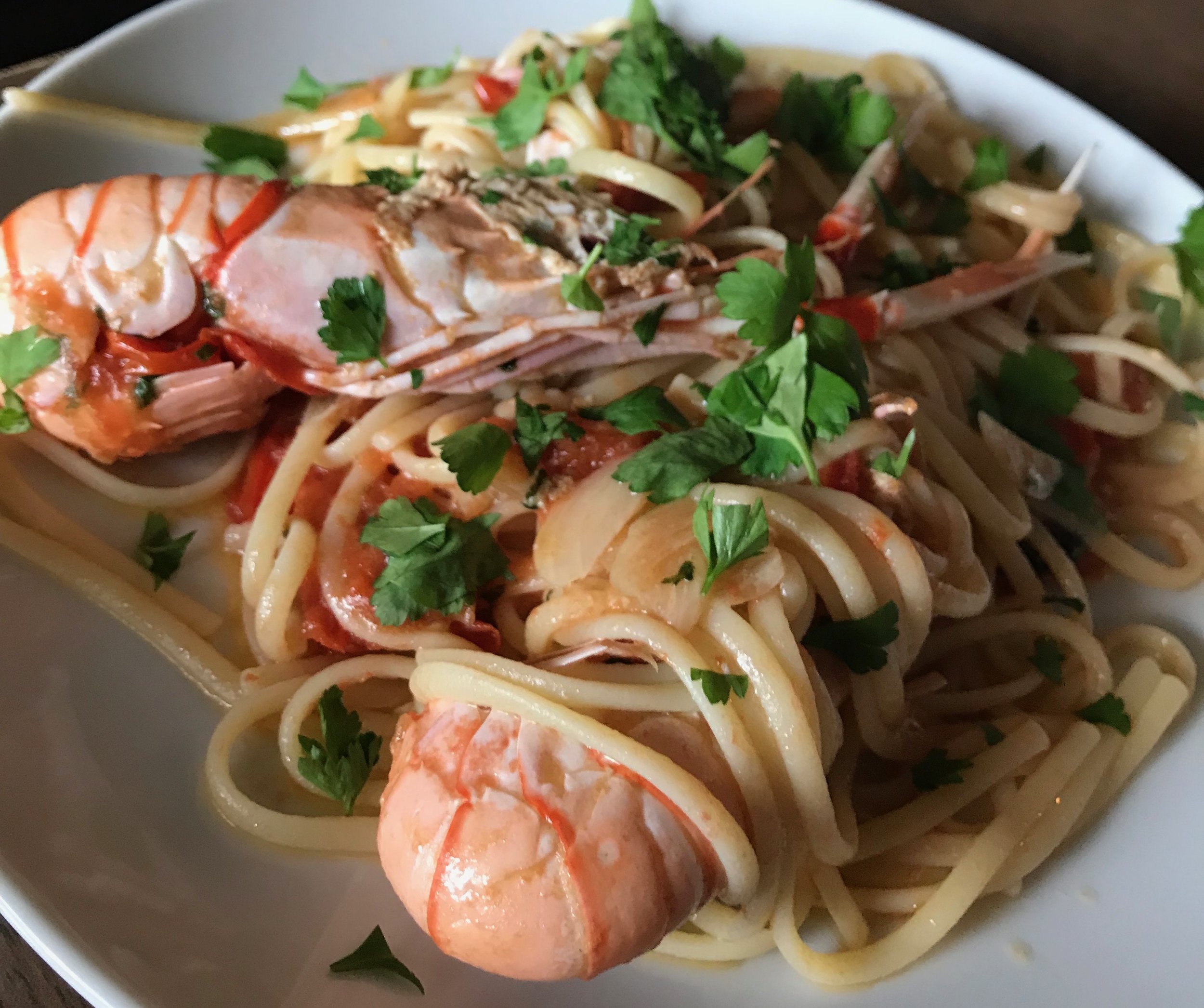 Seirinkan 's scampi linguine
