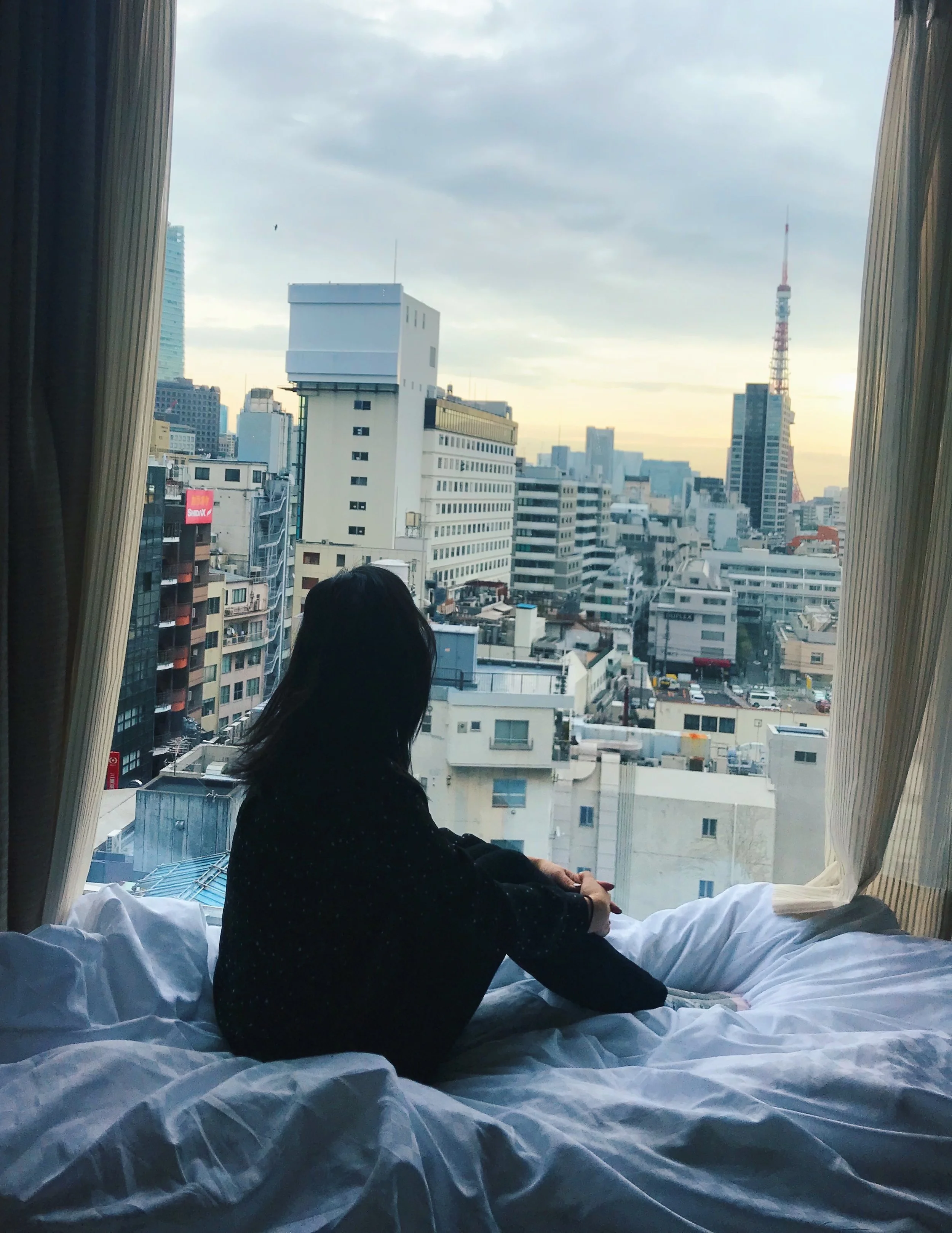 The view from our room at Candeo Roppongi . Hello, Tokyo Tower.