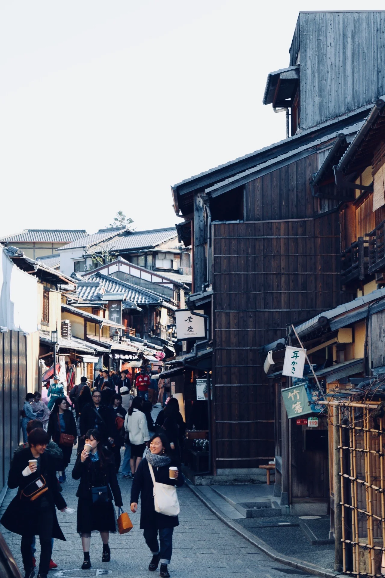 Ninenzaka path