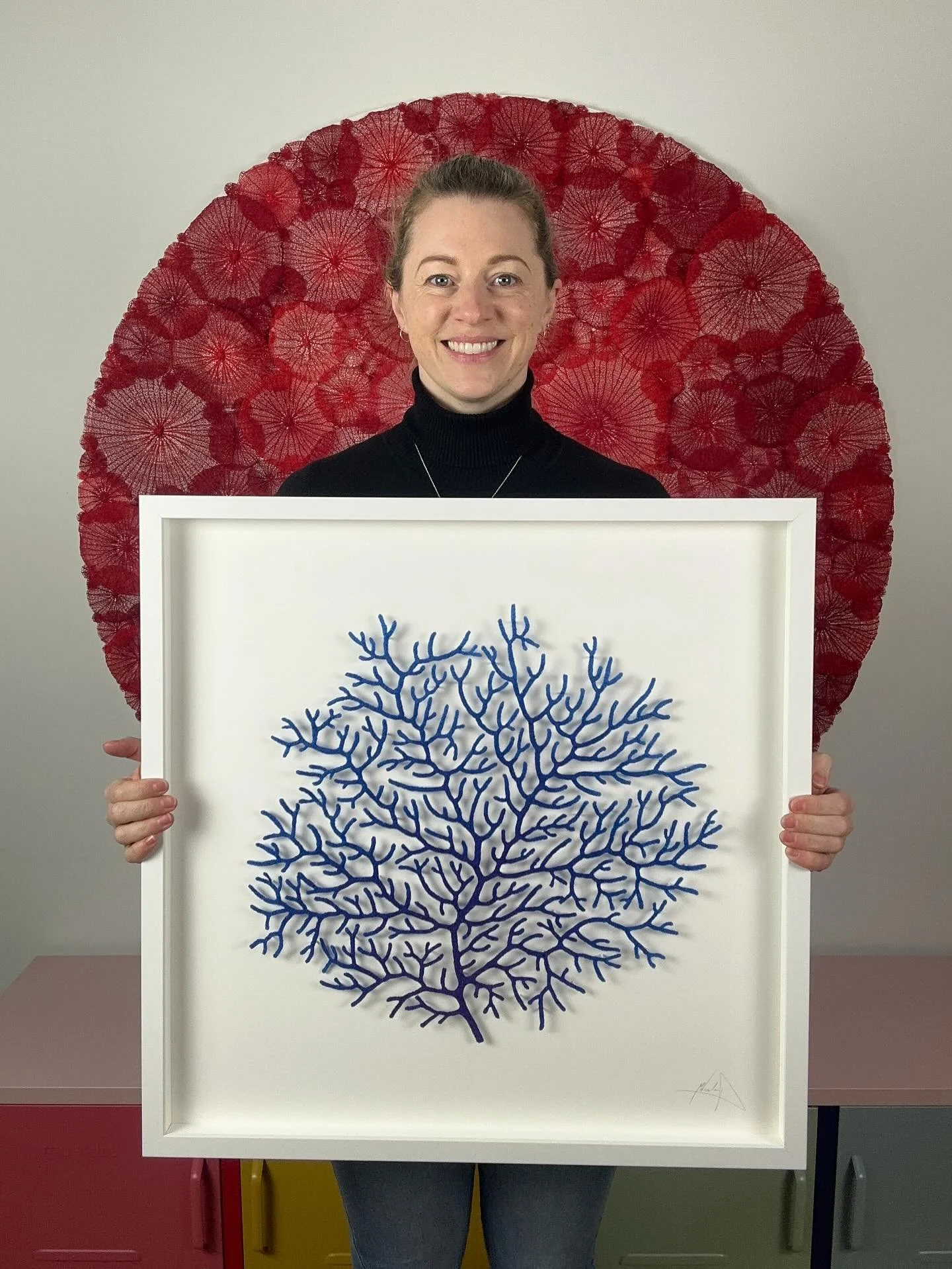 I really enjoyed working with these vibrant blue tones in this coral fan piece. 

&lsquo;Coral Fan&rsquo;
Freehand Machine Embroidery, embroidery thread and pins on paper
23.6&rdquo; x 23.6&rdquo; x 1.5&rdquo;

Currently on display at @mobiliagallery