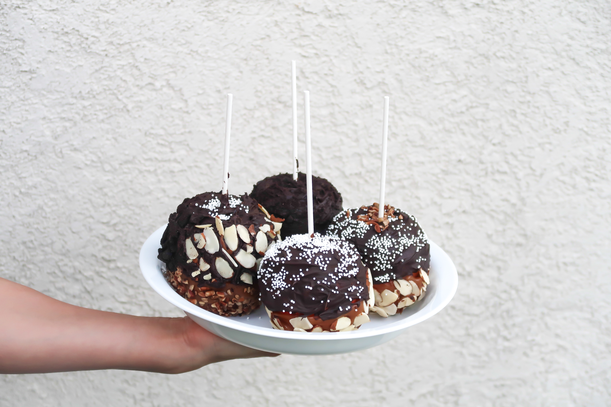 CaramelApples-1.jpg
