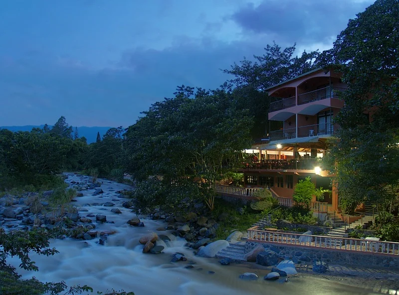 River Club.jpg