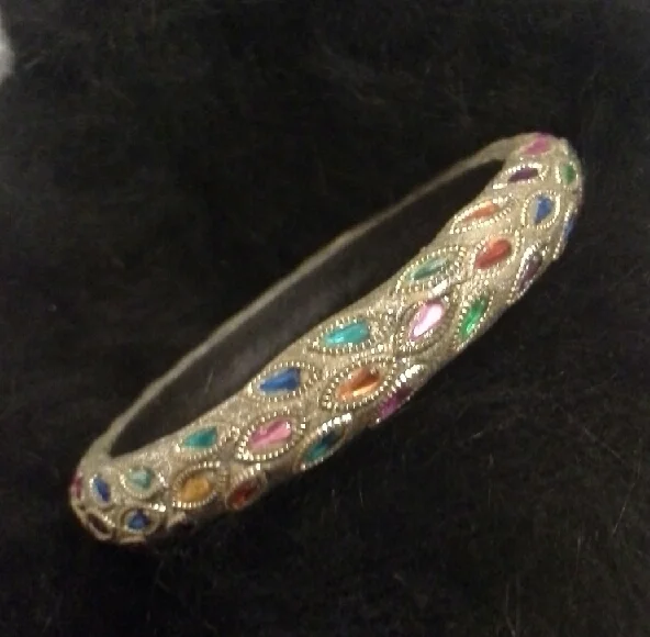 Cool Blue Bracelet.jpeg