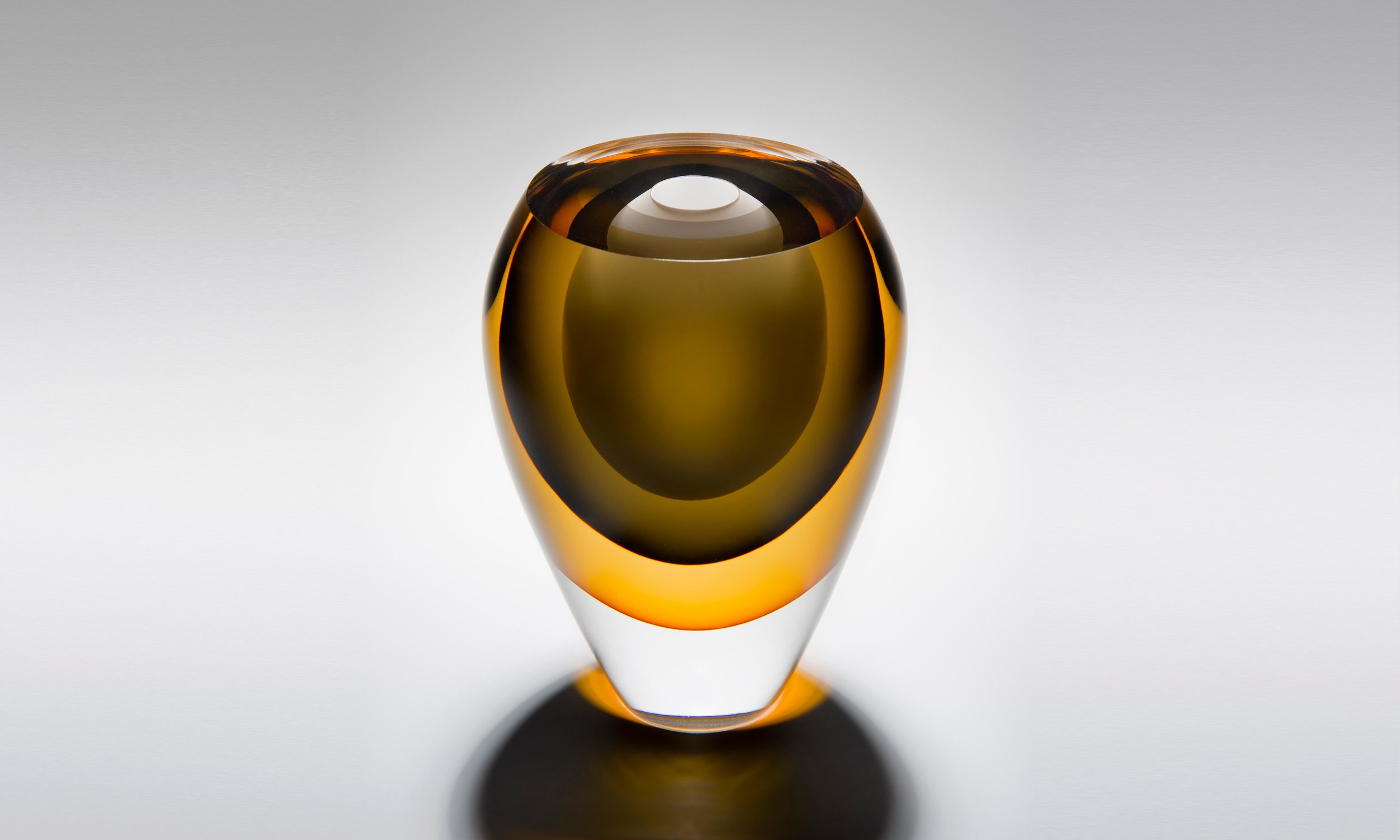 Aurora gelblich, grey and opaque white